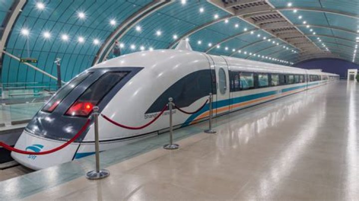 China planning incredible 621mph floating train that goes faster than a PLANE as it sets blistering