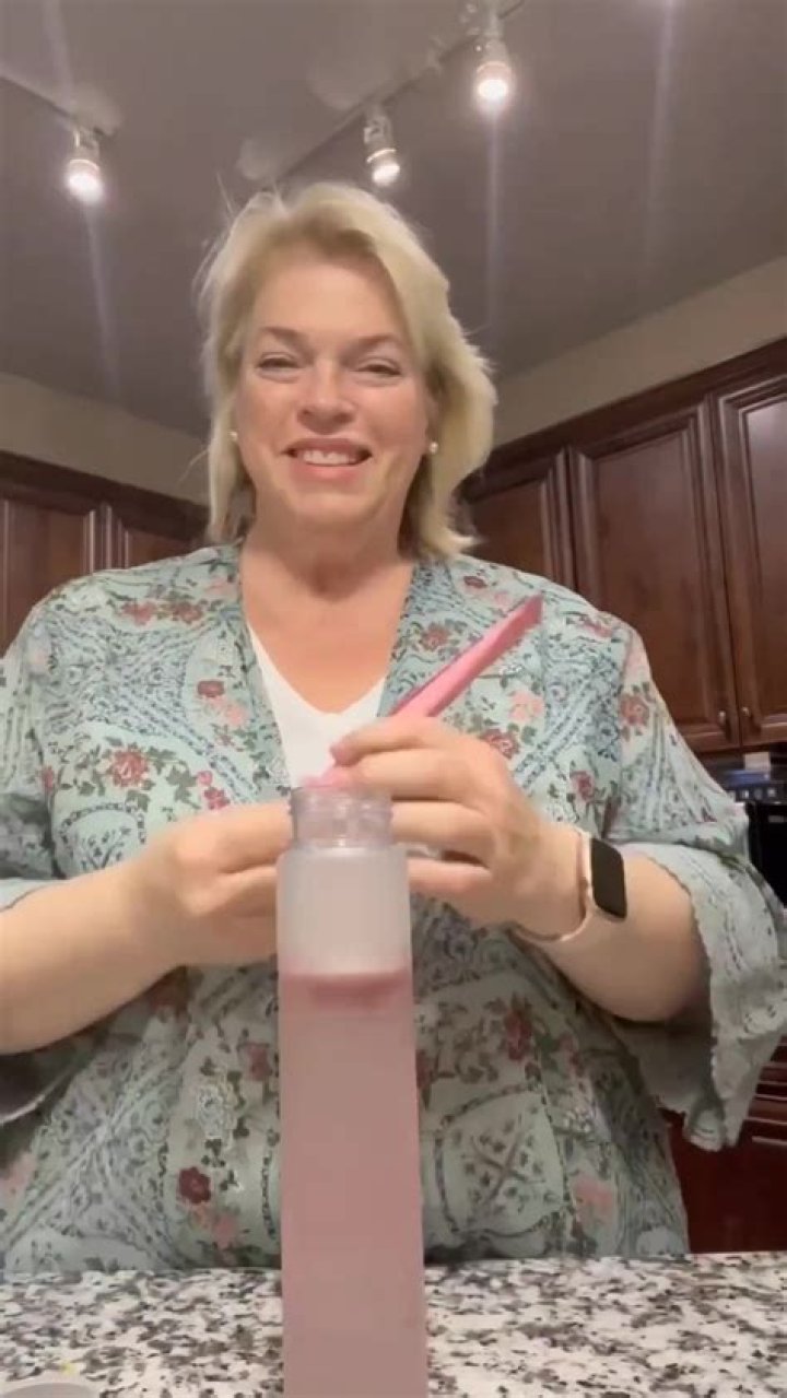 Sister Wives star Janelle Brown shares diet secret after 100-lb. weight loss in new video ·